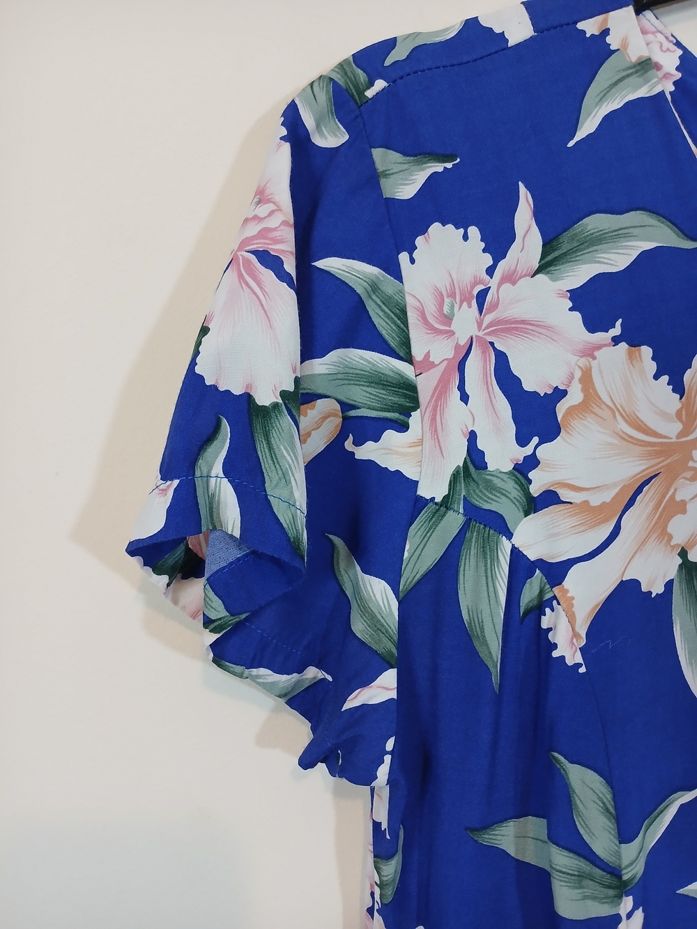 A52. Paradise Bay Hawaiian Tropical Hibiscus Floral Blue Muumuu Maxi Dress Small - Picture 6 of 8